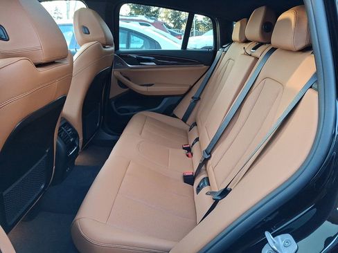 Used 2025 BMW X4 xDrive30i image 7