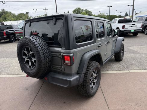 Used 2018 Jeep Wrangler Unlimited Rubicon AWD/4WD image 6