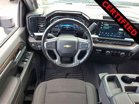 Used 2024 Chevrolet Silverado 2500 LT image 11