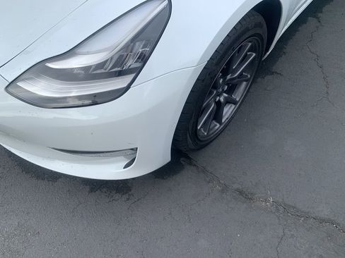 Used 2020 Tesla Model 3 Standard Range Plus RWD image 2