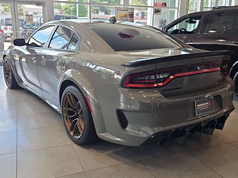 Used 2023 Dodge Charger SRT Hellcat w/ Harman/Kardon Audio Group RWD image 5