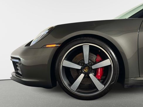 Used 2020 Porsche 911 Carrera 4S AWD/4WD image 22