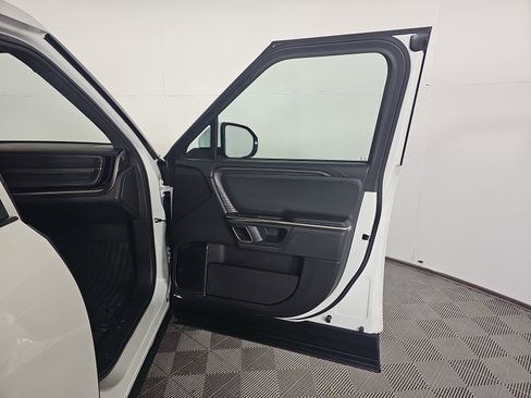 Used 2023 Rivian R1T Adventure image 19