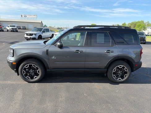 Used 2025 Ford Bronco Sport Outer Banks w/ Outer Banks Tech Package+ AWD/4WD image 2