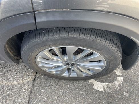 Certified 2023 INFINITI QX50 Luxe image 4