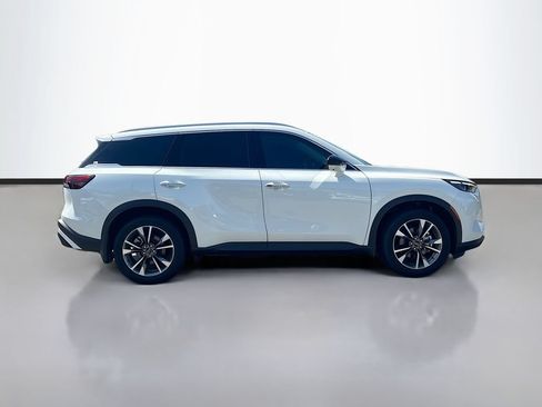 Used 2025 INFINITI QX60 Luxe AWD/4WD image 2