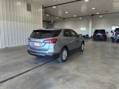 Used 2023 Chevrolet Equinox LT AWD/4WD image 8