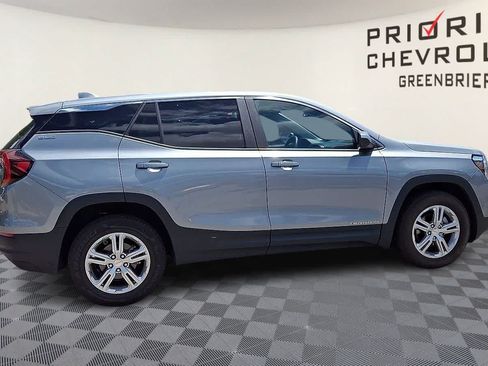 Used 2024 GMC Terrain SLE AWD/4WD image 9