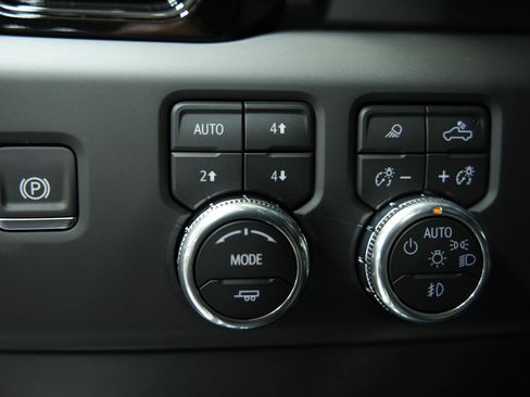 New 2026 GMC Sierra 1500 AT4 w/ AT4 Premium Package AWD/4WD image 28