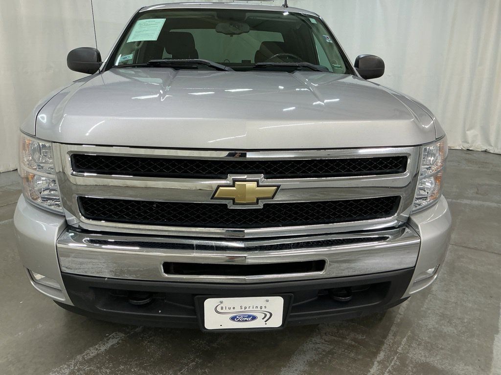 Used 2011 Chevrolet Silverado 1500 LT w/ All-Star Edition AWD/4WD image 10
