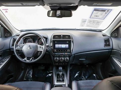 Used 2024 Mitsubishi Outlander Sport ES image 13