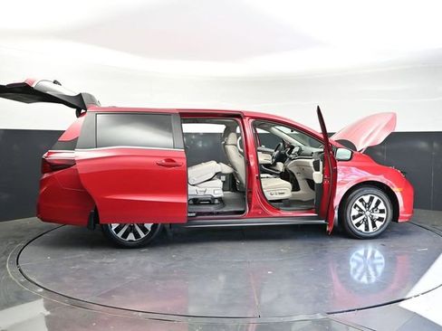 Used 2026 Honda Odyssey EX-L image 39