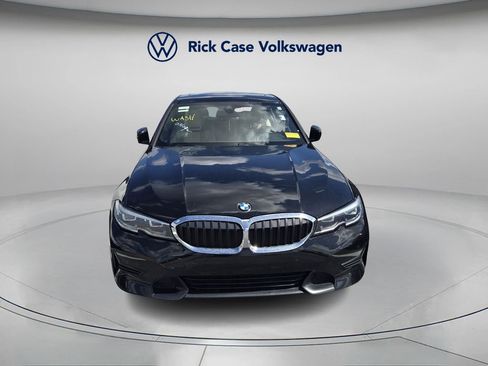 Used 2022 BMW 330i Sedan w/ Driving Assistance Package image 3