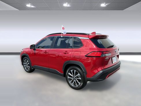 Certified 2024 Toyota Corolla Cross XLE w/ Convenience Package AWD/4WD image 3