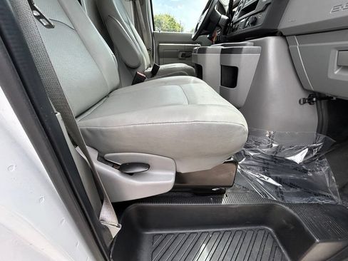 Used 2024 Ford E-350 and Econoline 350 Super Duty w/ Power Windows & Locks Group RWD image 22