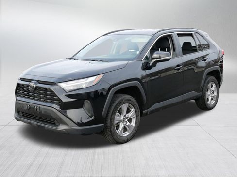 Certified 2025 Toyota RAV4 XLE FWD image 3