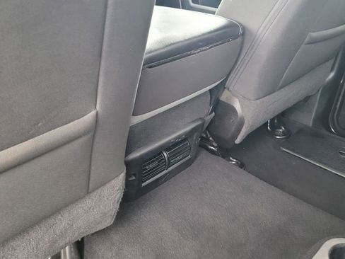 Used 2021 RAM 1500 Classic SLT AWD/4WD image 26