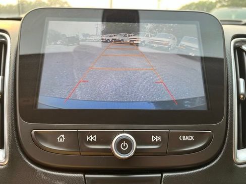 Used 2016 Chevrolet Malibu LT FWD image 29