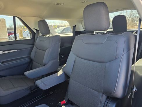 New 2026 Ford Explorer Active image 27