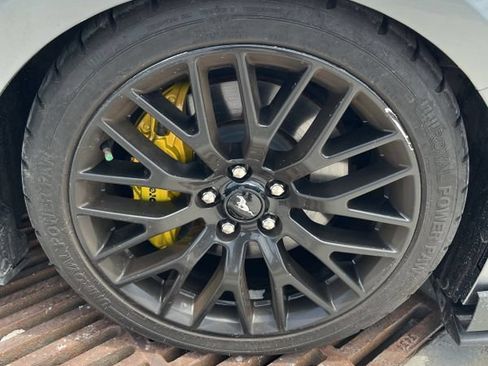 Used 2022 Ford Mustang GT Premium RWD image 11