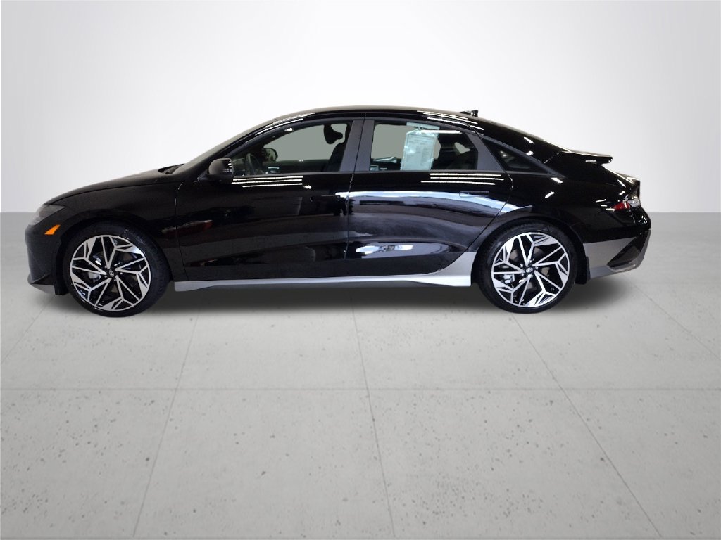 Certified 2023 Hyundai Ioniq 6 SEL AWD/4WD image 12