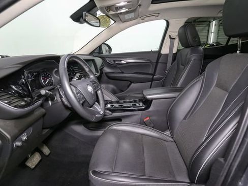 Used 2022 Buick Envision Essence w/ Safety Package FWD image 39