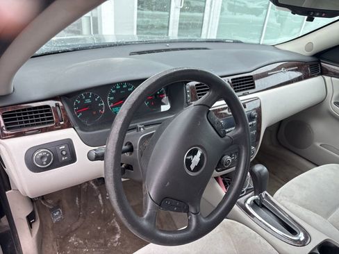 Used 2016 Chevrolet Impala LT image 10