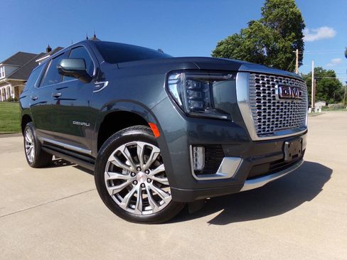 Used 2021 GMC Yukon Denali w/ Denali Ultimate Package AWD/4WD image 4
