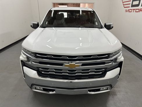 Used 2021 Chevrolet Silverado 1500 LTZ w/ LTZ Convenience Package II AWD/4WD image 3