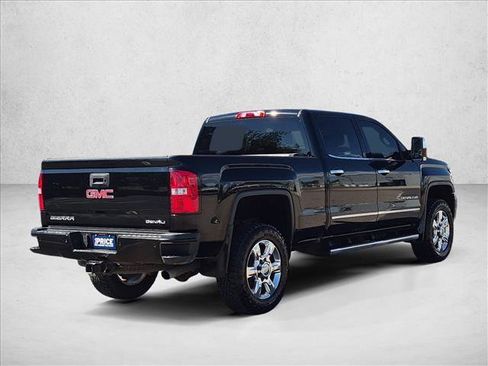 Used 2018 GMC Sierra 2500 Denali w/ Snow Plow Prep Package AWD/4WD image 5