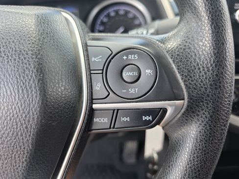 Used 2022 Toyota Camry LE FWD image 24