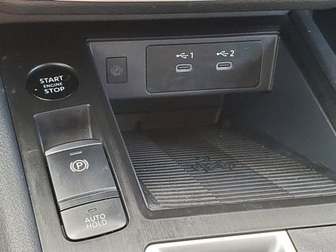 Certified 2025 Nissan Kicks SV FWD image 23