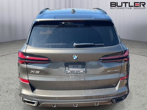 Used 2024 BMW X5 sDrive40i w/ M Sport Package image 9