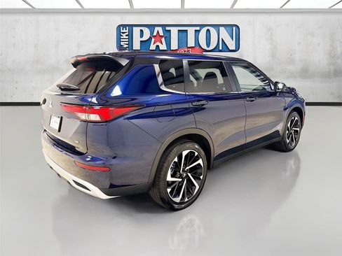 Used 2024 Mitsubishi Outlander FWD image 7