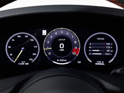 Used 2025 Porsche 911 GT3 RWD image 19