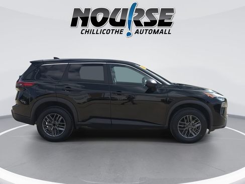 Used 2024 Nissan Rogue S FWD image 9