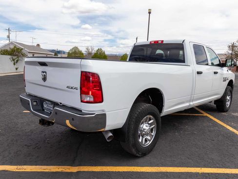 Used 2018 RAM 2500 Tradesman w/ Chrome Appearance Group AWD/4WD image 3