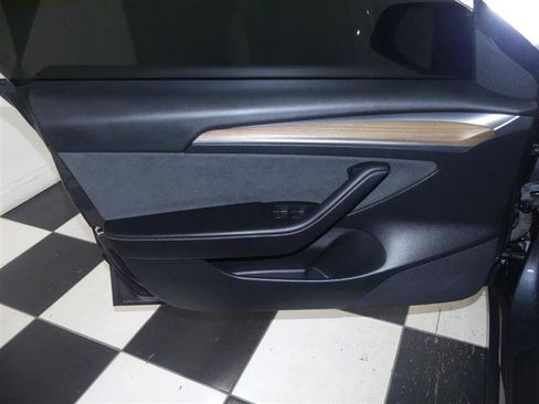 Used 2023 Tesla Model 3 Performance AWD/4WD image 22