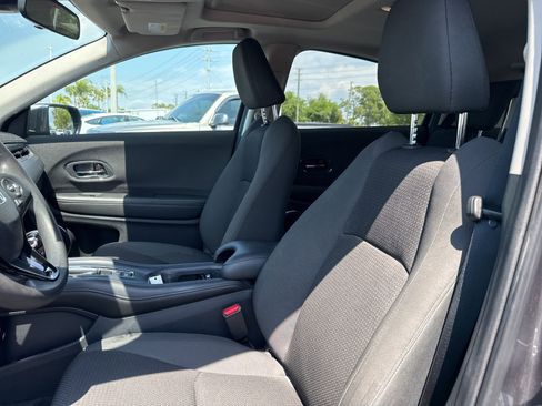 Used 2021 Honda HR-V EX image 10