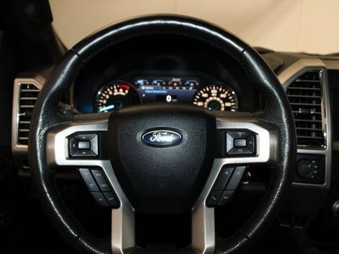 Used 2015 Ford F150 Platinum image 24