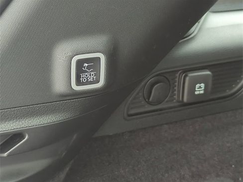 Used 2022 Jeep Grand Cherokee Trailhawk w/ Advanced Protech Group II image 9