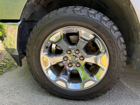 Used 2019 RAM 1500 Big Horn AWD/4WD image 9