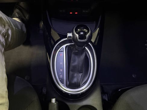 Used 2014 Kia Soul ! w/ Sun & Sound Package FWD image 21