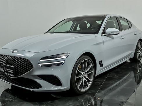 Used 2022 Genesis G70 2.0T w/ Prestige Package AWD/4WD image 5