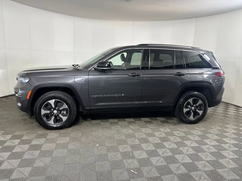 Used 2023 Jeep Grand Cherokee 4WD 4xe image 6