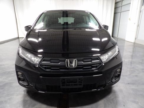 Used 2025 Honda Odyssey EX-L image 3