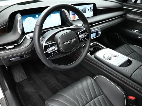 Used 2025 Genesis G90 3.5T AWD/4WD image 9