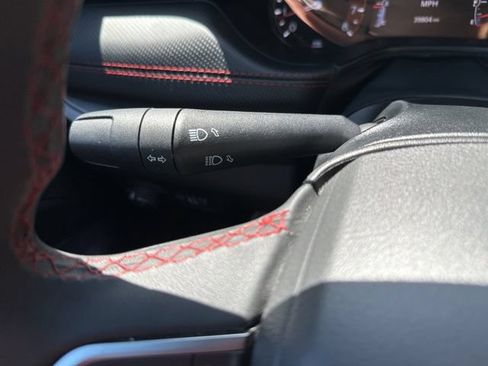 Used 2025 Jeep Compass Trailhawk AWD/4WD image 24