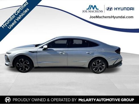Used 2025 Hyundai Sonata SEL FWD image 2