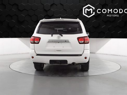 Used 2018 Toyota Sequoia Platinum image 4